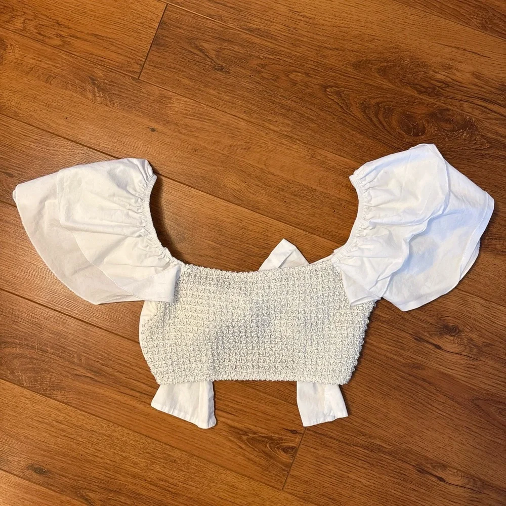 Zara Smocked Ruffle Sleeve Crop Top with Tie Back. Size Medium